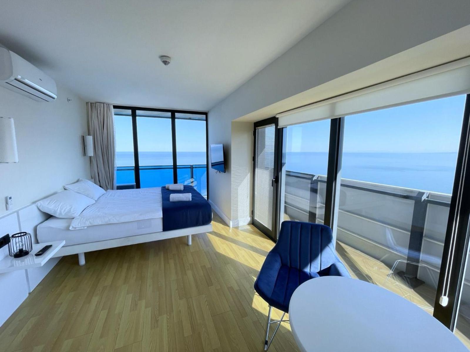 Orbi Aparthotel In Batumi Esterno foto