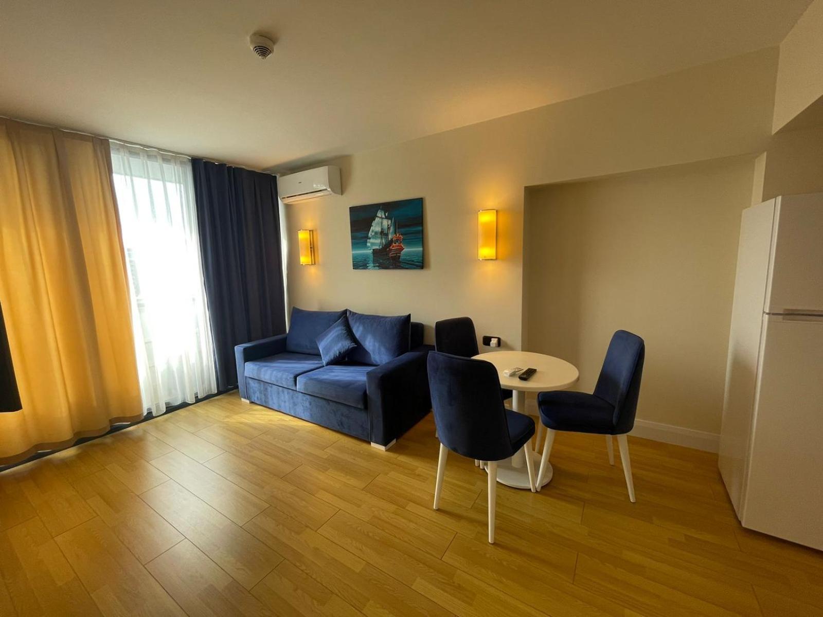 Orbi Aparthotel In Batumi Esterno foto