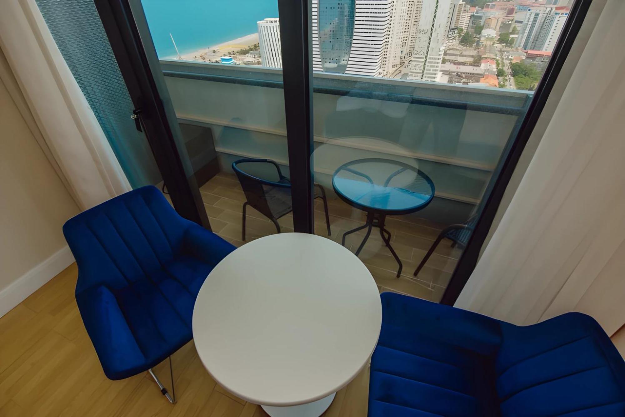 Orbi Aparthotel In Batumi Esterno foto